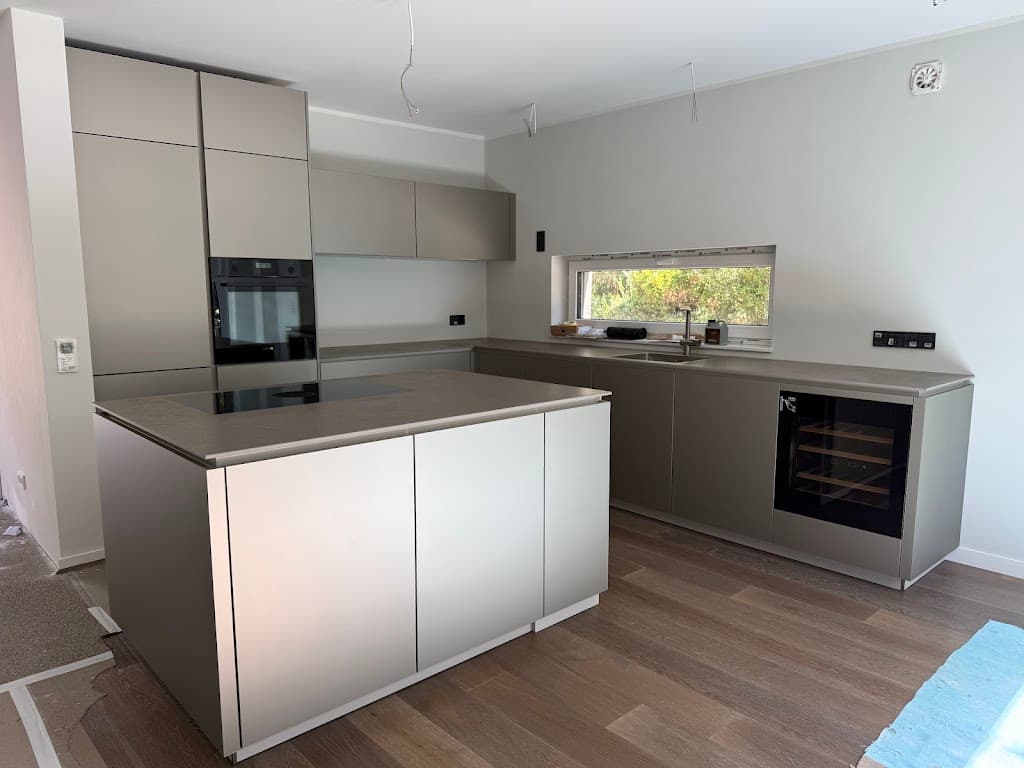 DEUTGES.design