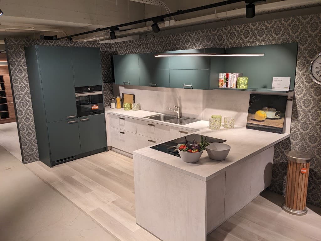 Franke Home Company GmbH - Möbelhaus & Küchenstudio