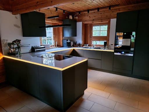 JOPPE Exklusive Einbauküchen GmbH — Kundenfoto