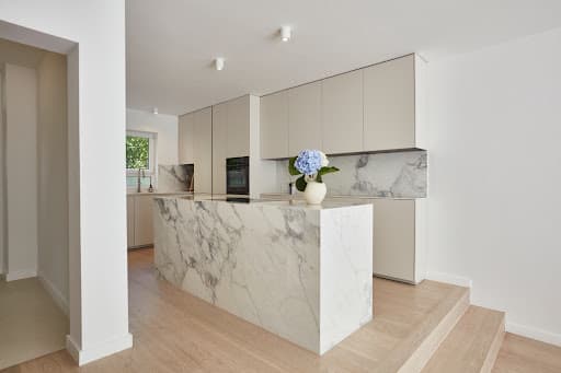 Wohn- und Küchenstudio Kurttas GmbH — Kundenfoto